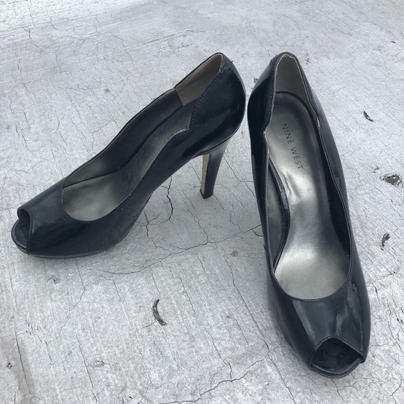 Nine West Peep Toe Patent Leather Heels Black 7.5 - Picture 7 of 8